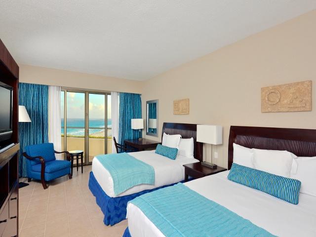 Hilton Cancun Golf & Spa Exterior photo