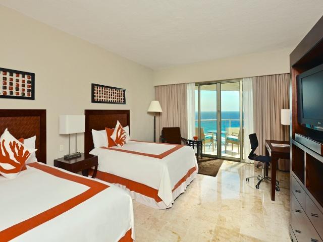 Hilton Cancun Golf & Spa Exterior photo